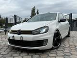 Volkswagen Golf VI GTI - Volkswagen Golf mit Benzin-Antrieb: Coupe