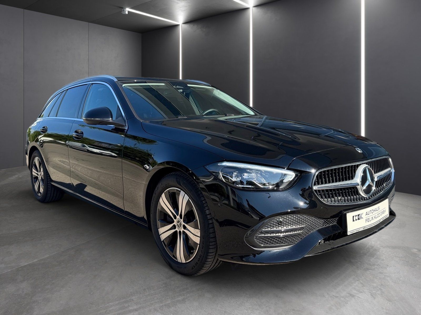 Fahrzeugabbildung Mercedes-Benz C 200 T Avantgarde*AHK*Pano*STDHZG*Kamera*ELD