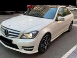 Mercedes-Benz C350 CDI AMG *TOP Ausstattung* - Mercedes-Benz C 350: T