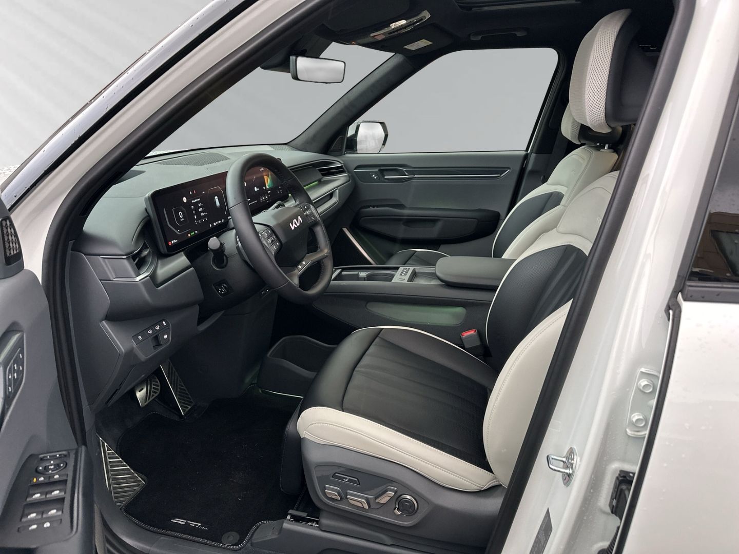 Fahrzeugabbildung Kia EV9 4WD GT-line Launch Edition Elektro +El. Pano