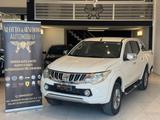 Mitsubishi L200 2.4 DI-D/181CV Club Cab Intense  - Mitsubishi L200: Intense