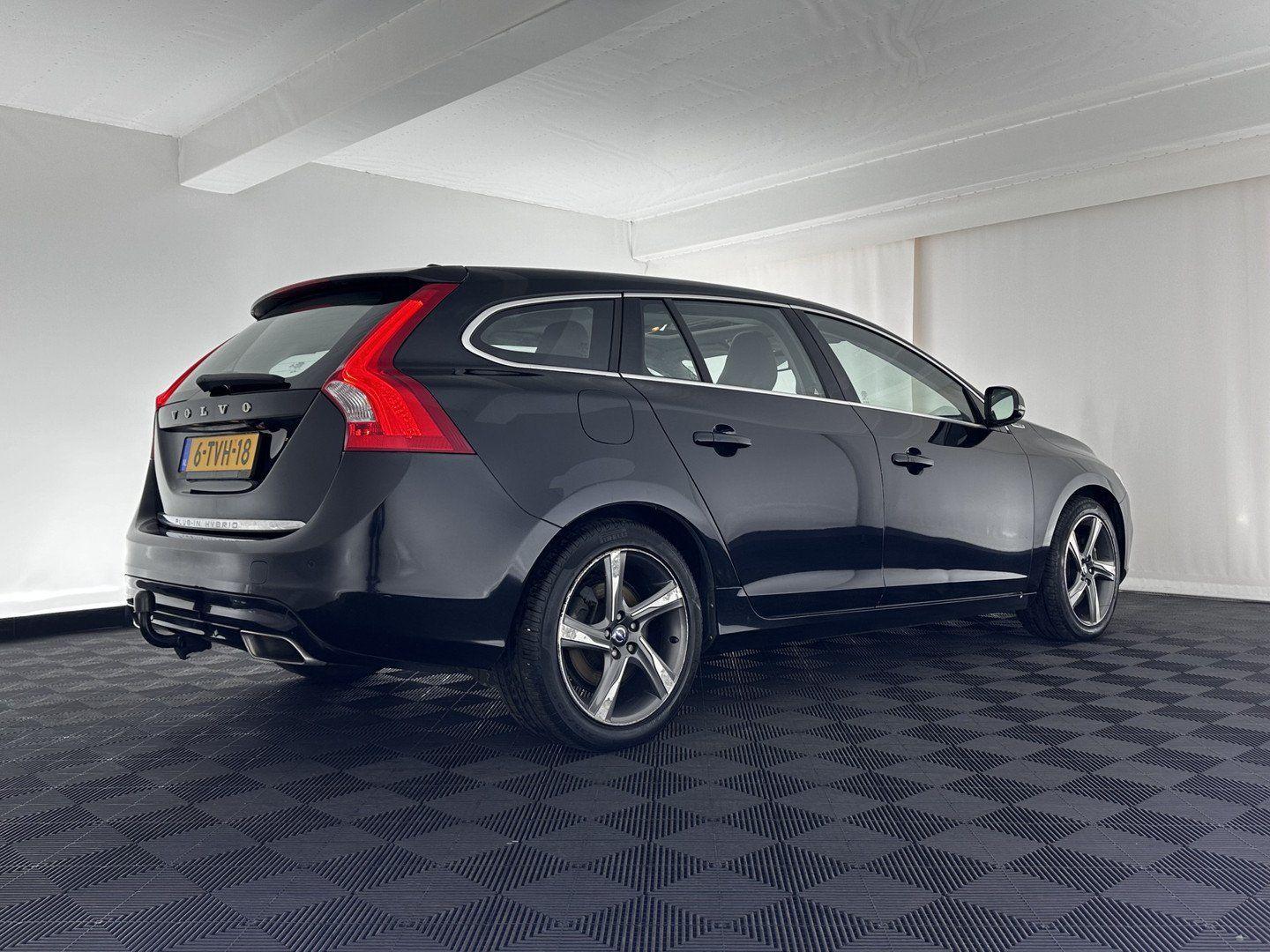 Volvo V60 2014 — photo 6