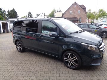 Mercedes V 220 - 4