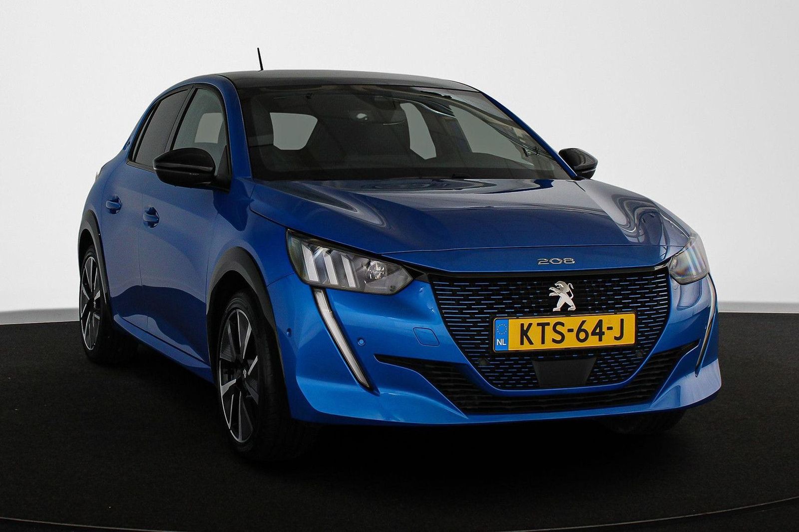 Peugeot e-208 EV GT Pack 50 kWh imagem 2