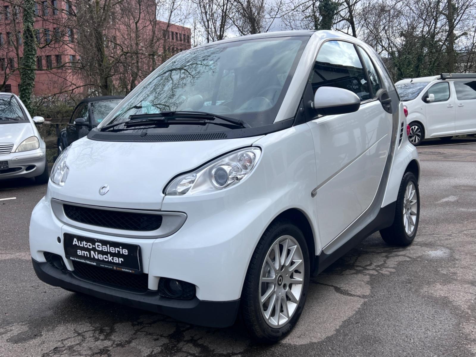 Smart ForTwo coupe 52kW Klima Sitzheizung Pano TÜV NEU