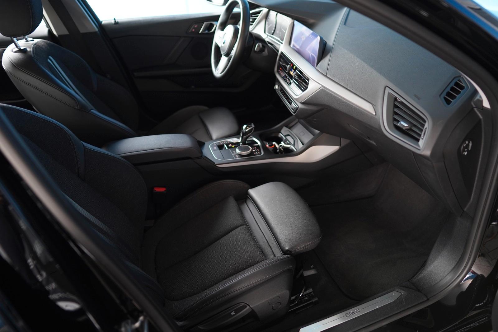 BMW 118 i Advantage*BT*NAVI*PDC*CARPLAY*, миниатюра 17
