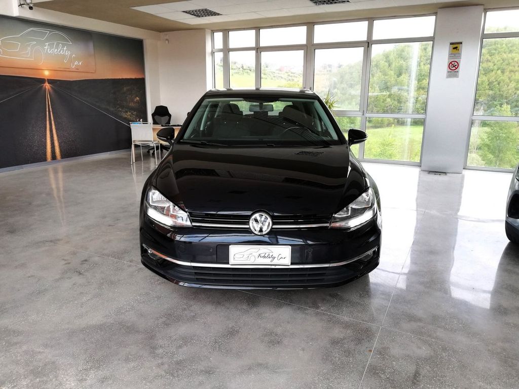 Image of Volkswagen Golf