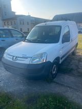 Peugeot Partner 1,9 Diesel Öl - Peugeot Partner mit Diesel-Antrieb: 1.9