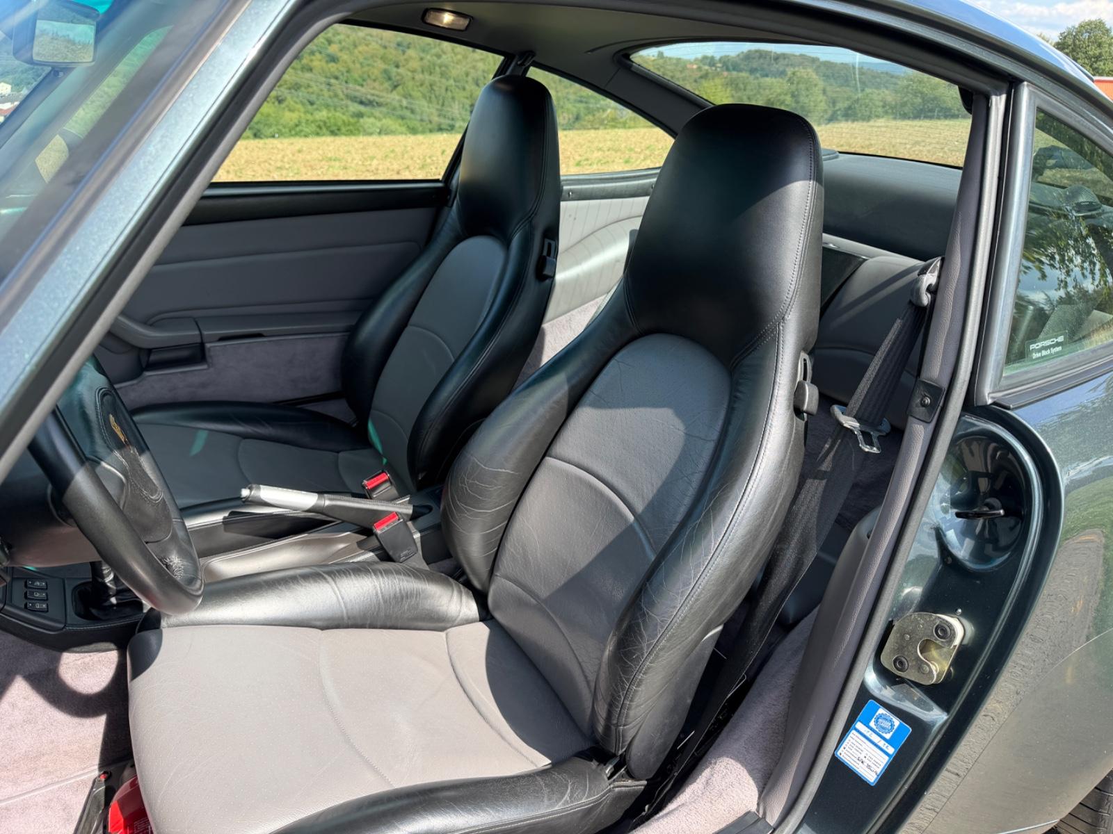 Porsche 993 Carrera 4 Coupé Aventuragrün H-Kennzeichen