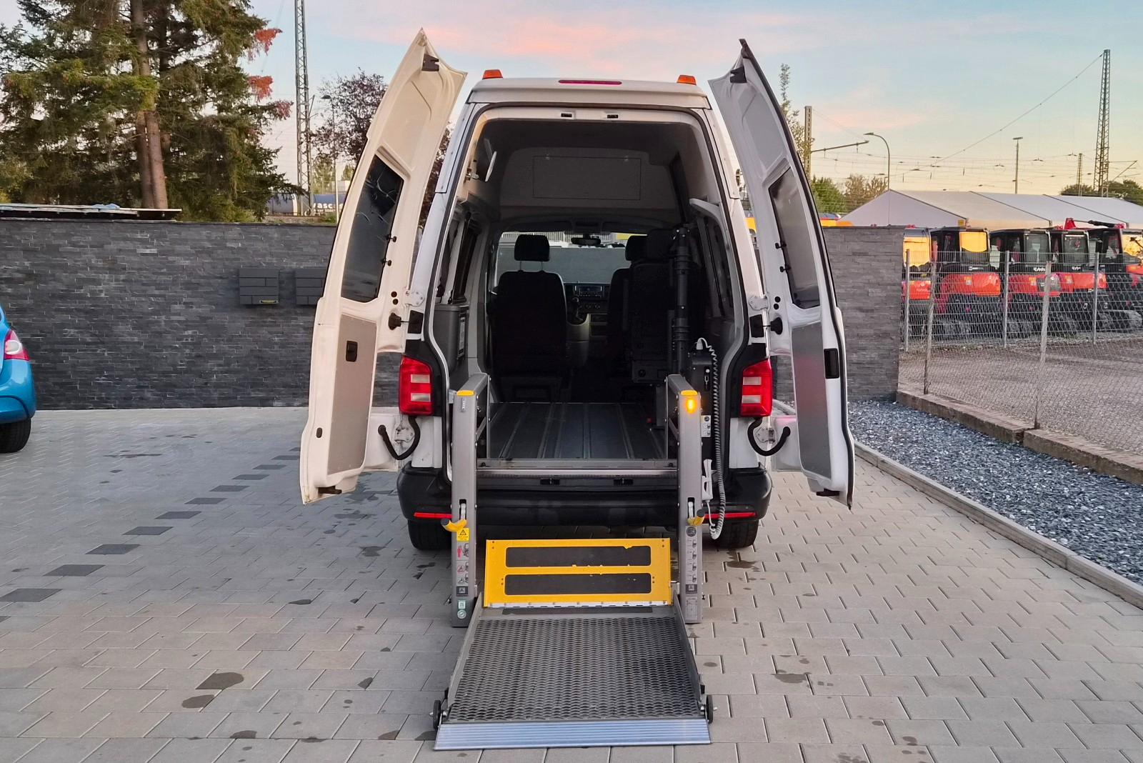 Volkswagen T6 DSG Hochdach Lang Rollstuhl Lift Behindert