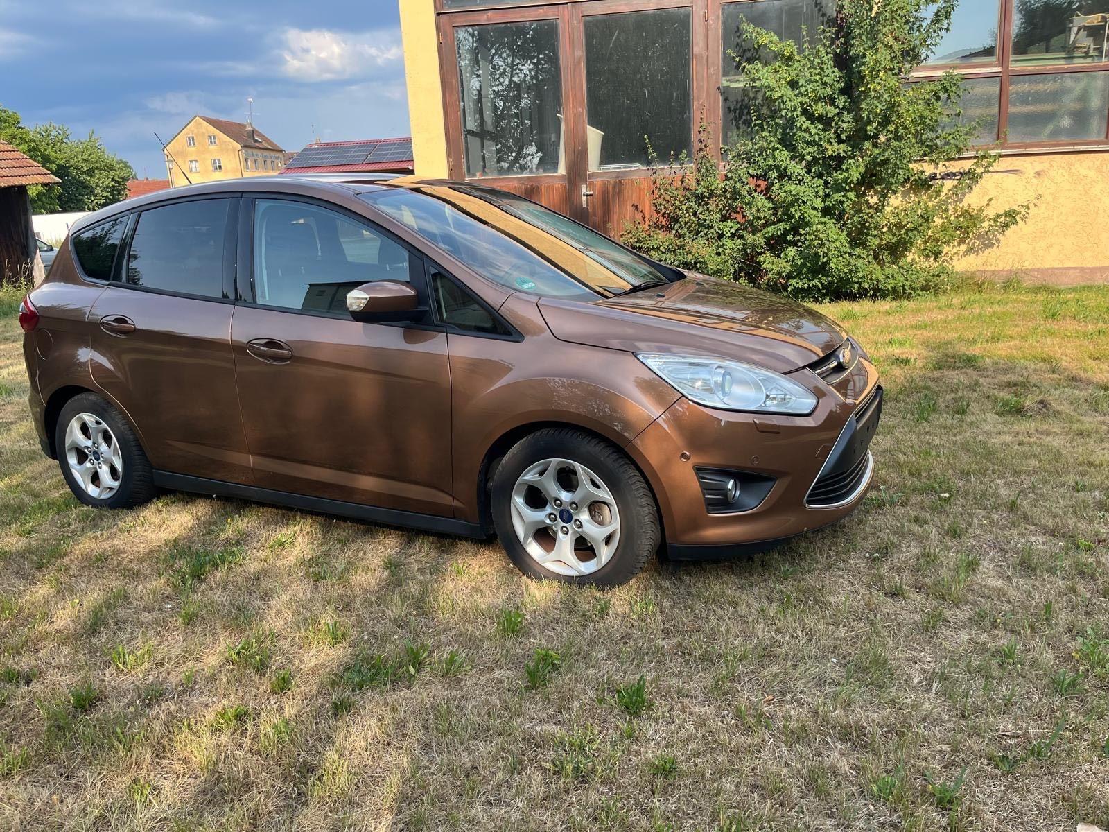 Ford C-MAX 2013 — салон