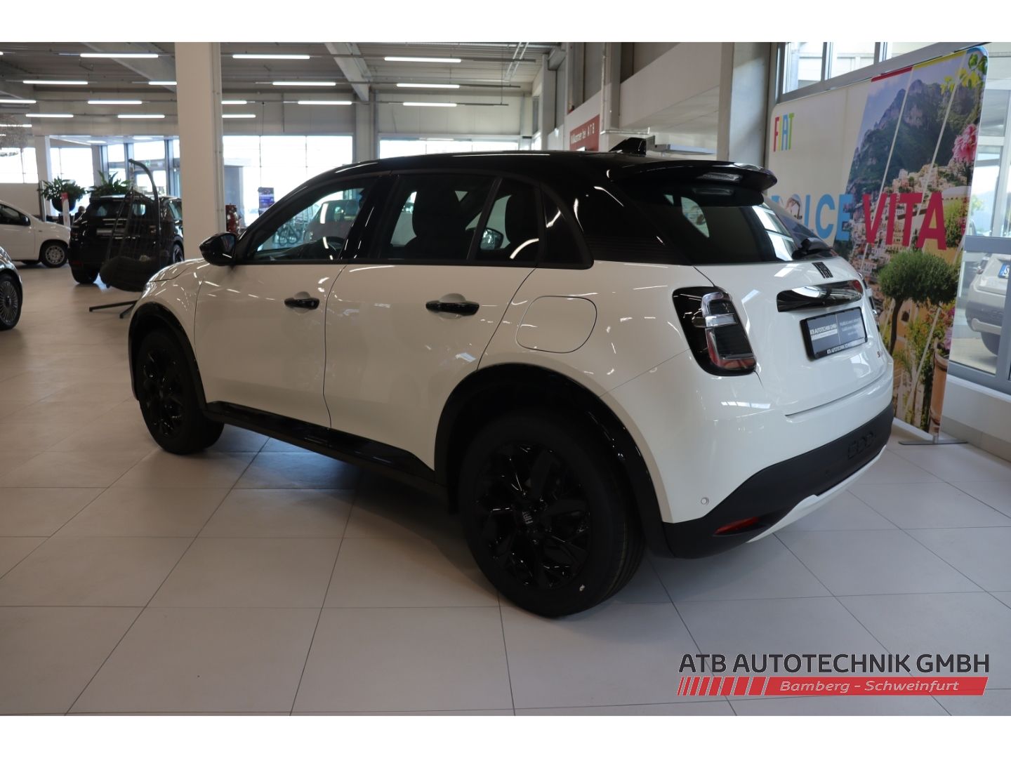 Fahrzeugabbildung Fiat 600 Street 1.2l 100PS M/T LED Apple CarPlay Klim