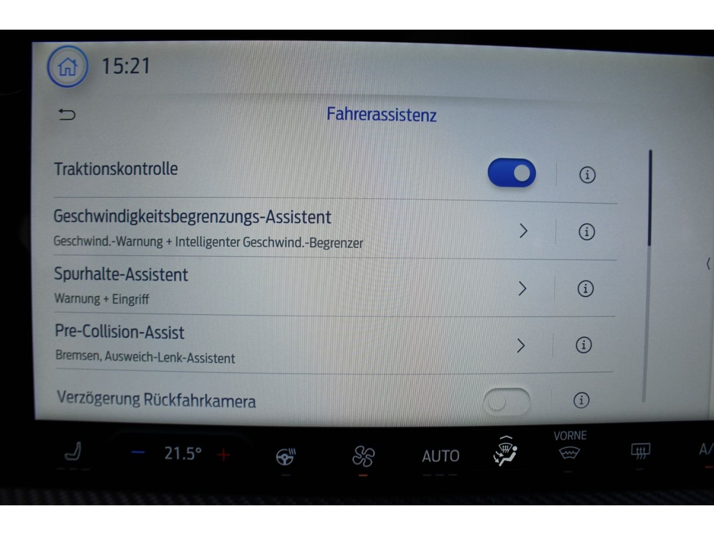 Fahrzeugabbildung Ford Kuga ST-Line Autom. LED GRA TWA PDC RFK Navi AHK