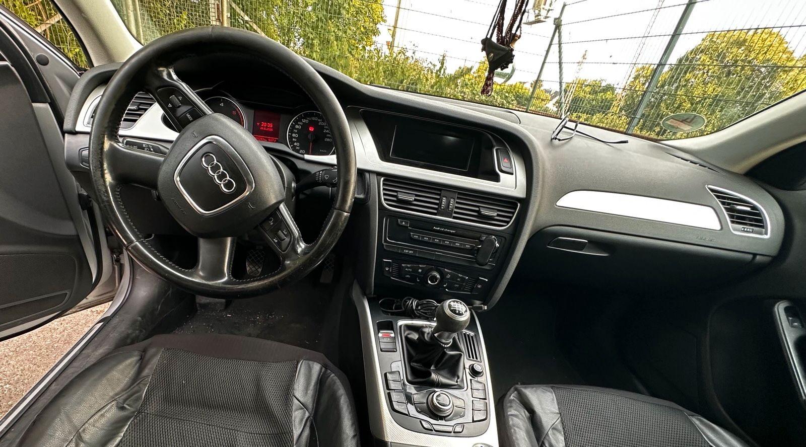 Audi A4 2008 — photo 7