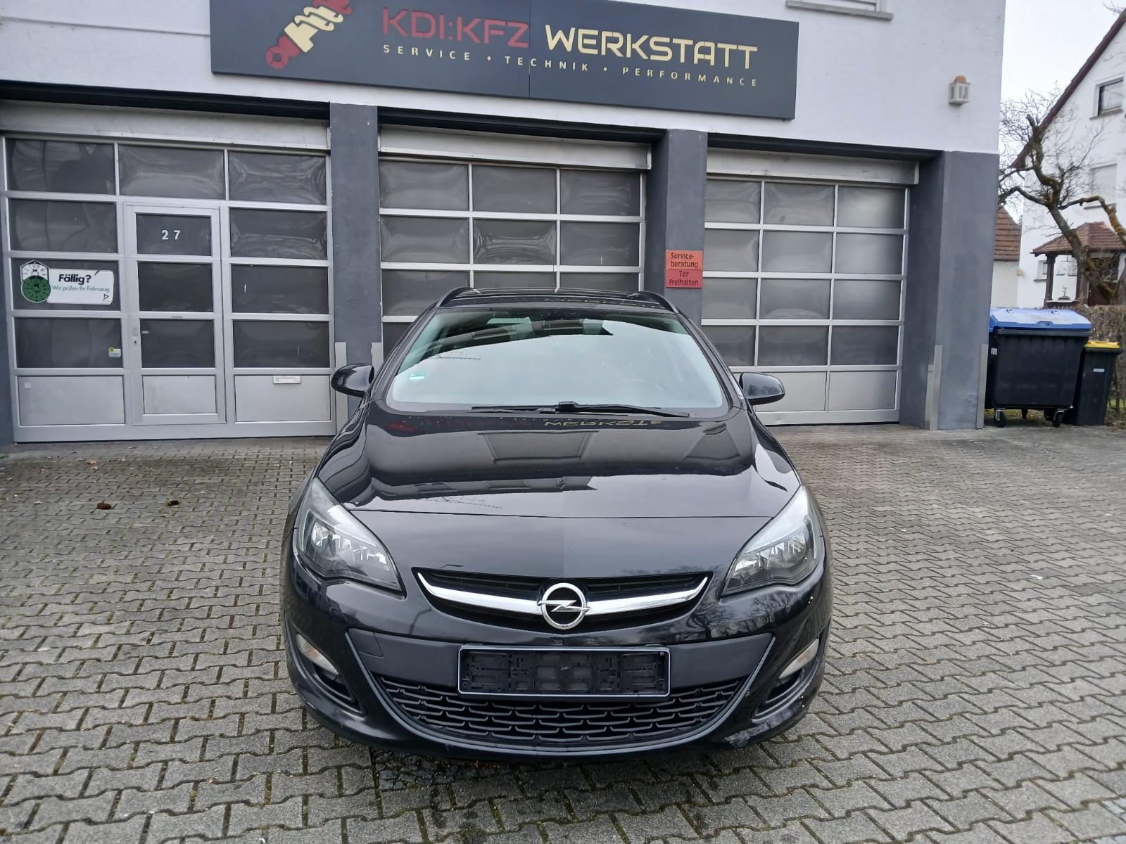 Opel Astra J Sports Tourer Edition