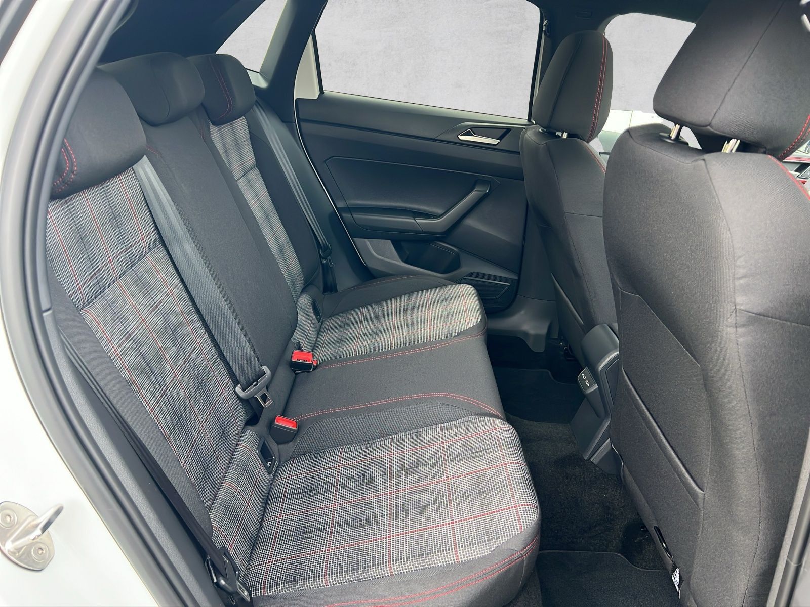 Polo GTI 2.0 TSI DSG Navi*Pano*ACC