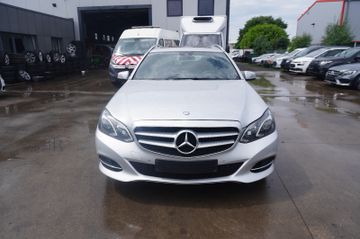 Mercedes E 200 - 2