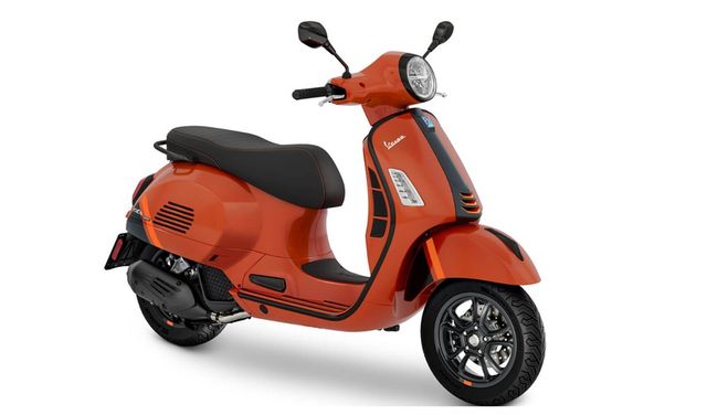 Vespa GTS 125 Arancio