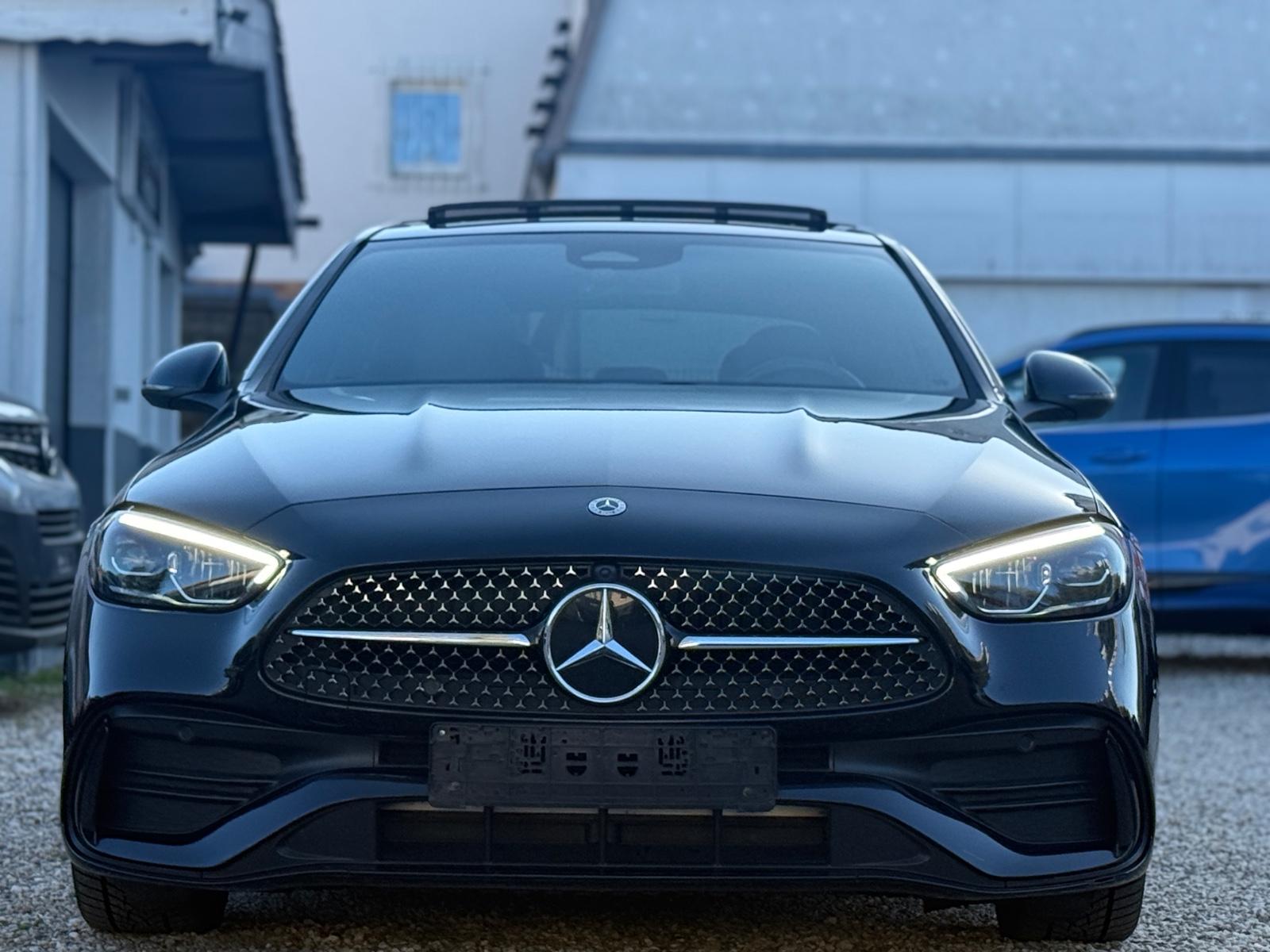 Mercedes-Benz C 180 AMG/PANO/KAMERA/LEDER/LED/T-WINKEL