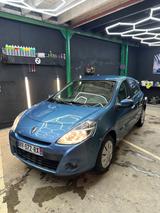 Renault Clio TomTom Edition dCi 90 Eco2 TomTom Edition - Renault Clio aus 2011 mit Diesel-Antrieb