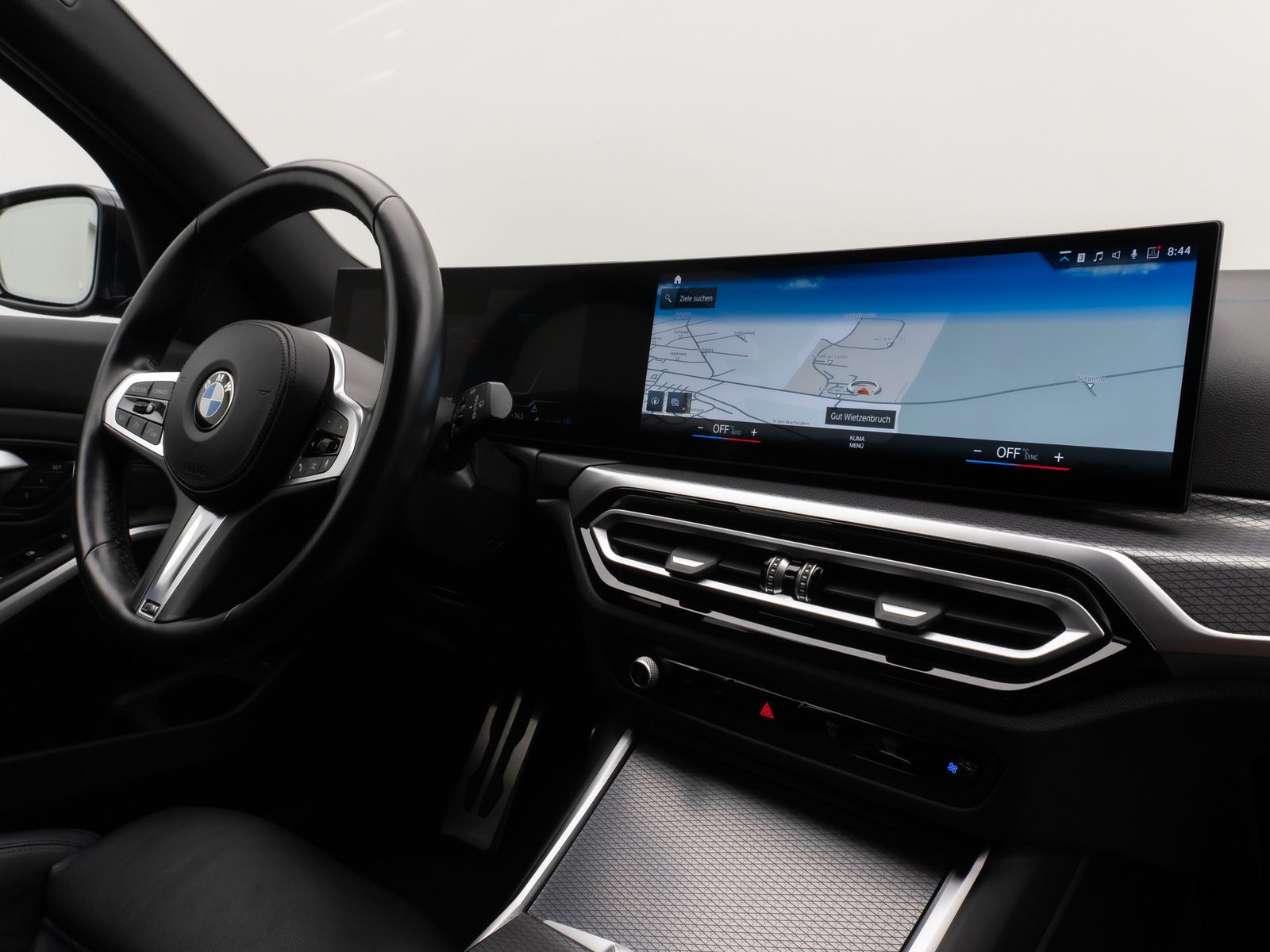 Fahrzeugabbildung BMW 318d M Sport DAB HUD CockPitPro Lordos PDC Leder