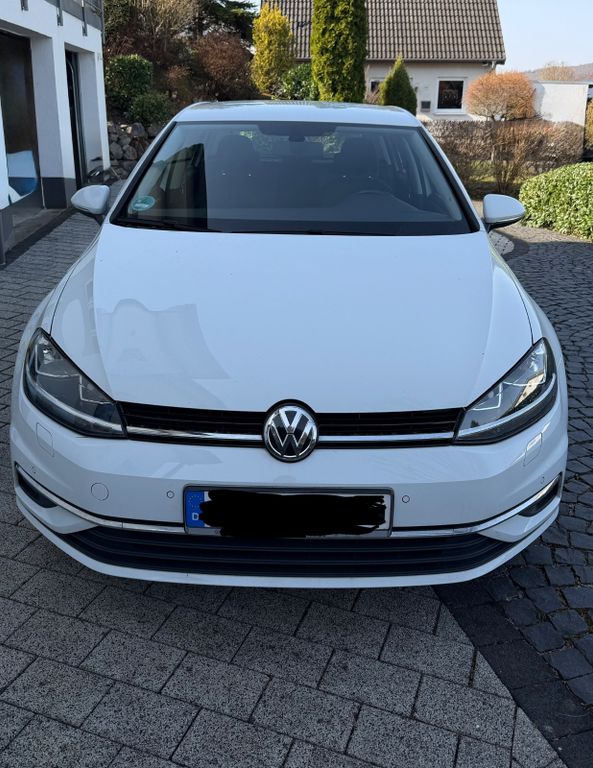 Image of Volkswagen Golf