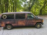 Ford Econoline E150 V8 - Ford Econoline Benziner Gebrauchtwagen