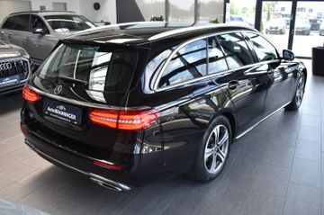 Mercedes E 220 - 2