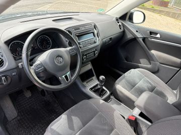 Volkswagen Tiguan - 9