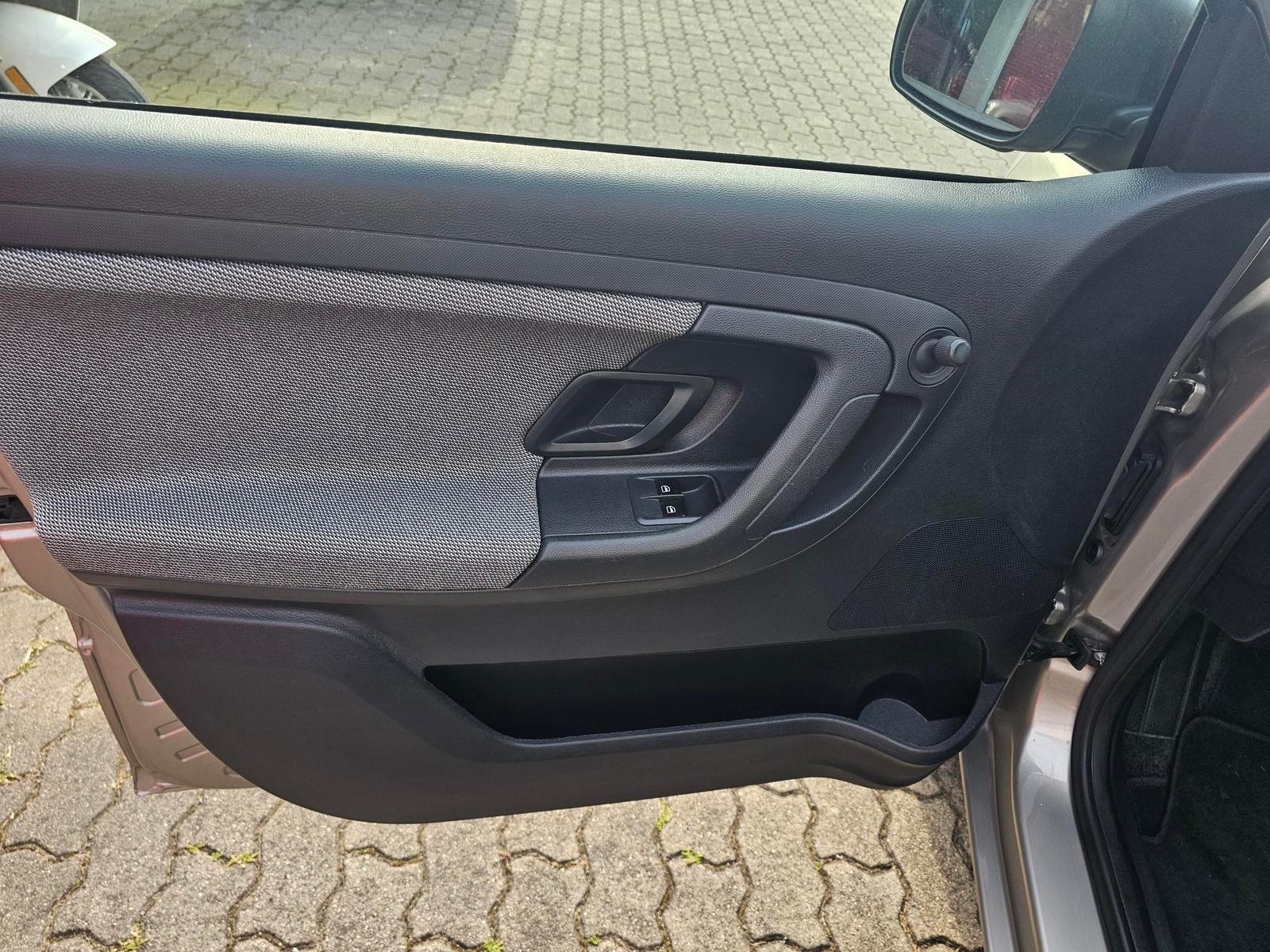 Skoda Fabia 2012 — photo 10