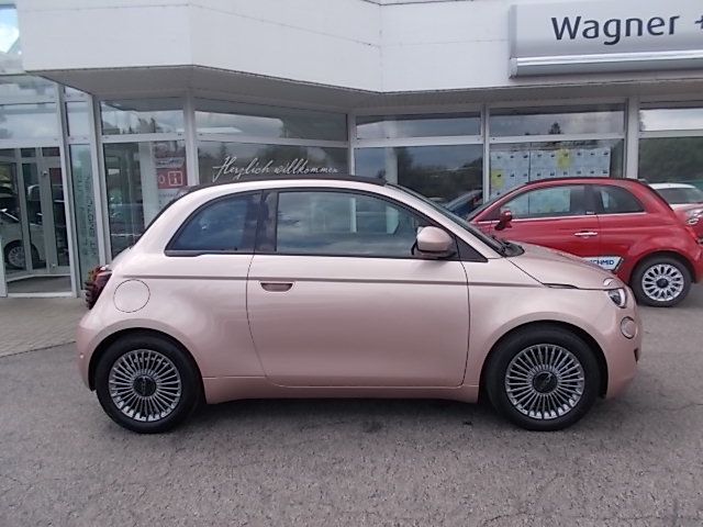 Fahrzeugabbildung Fiat 500 500e Cabrio 42 kWh (118 PS)