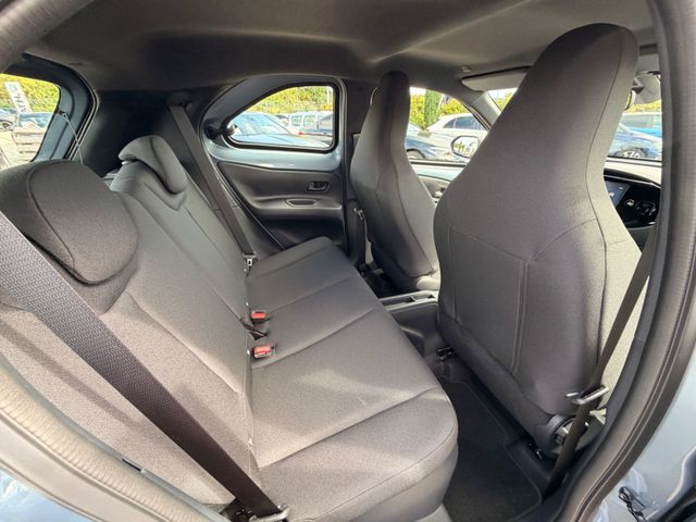 Toyota Aygo X Hybrid Active + Business Paket
