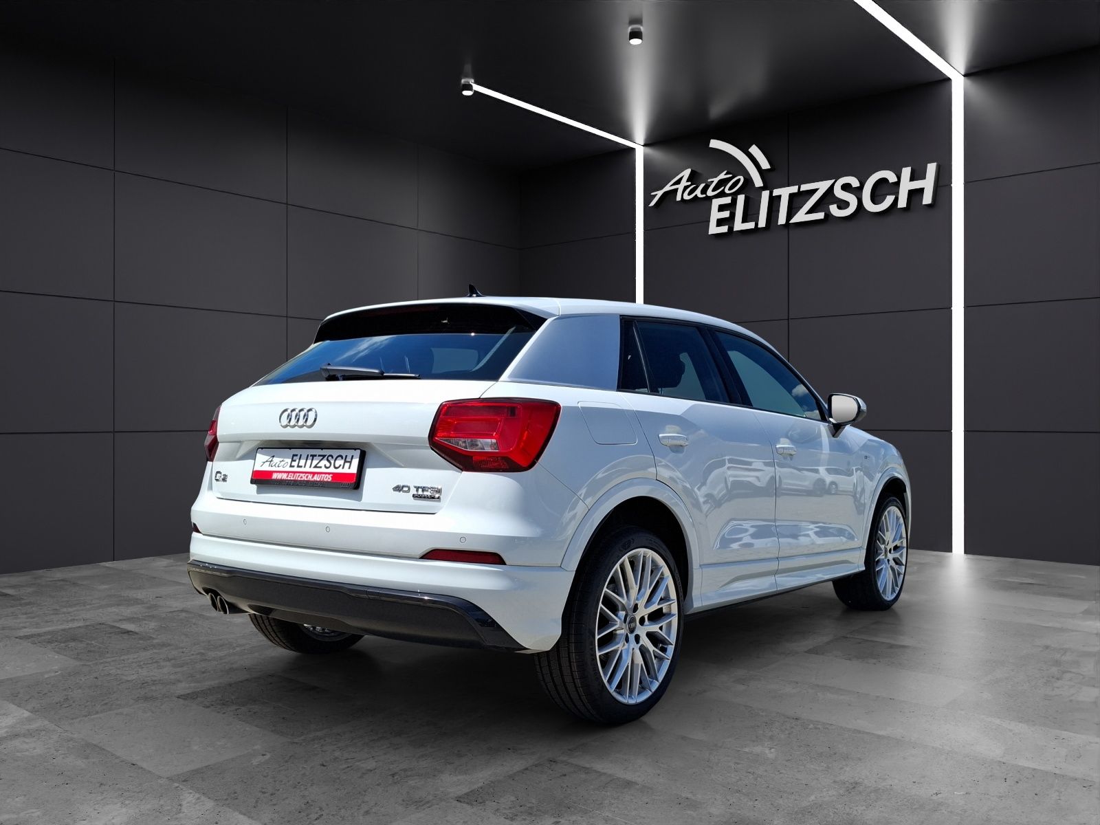 Fahrzeugabbildung Audi Q2 TFSI quattro S-Line Navi AVC ACC PDC SHZ APP