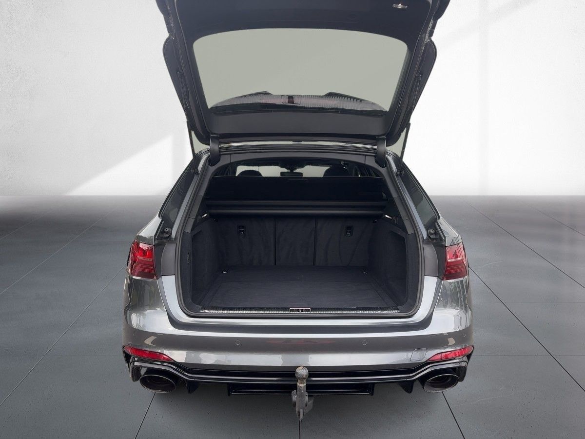 Audi RS4 - Bild 12