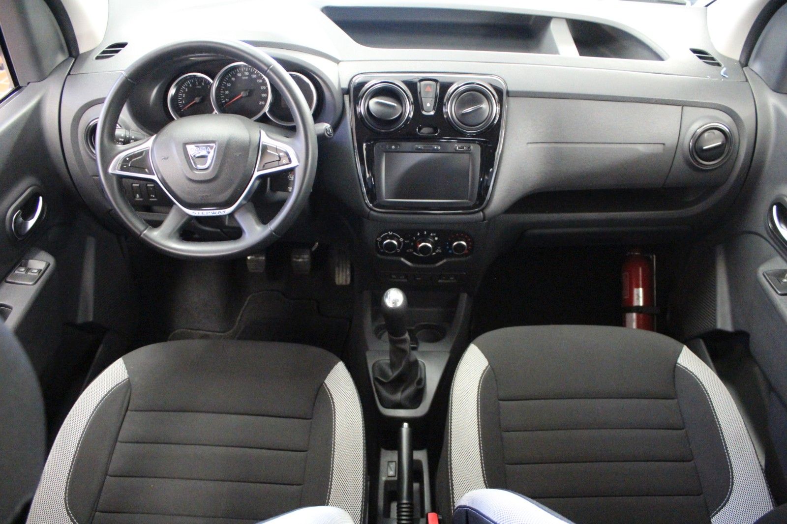 Fahrzeugabbildung Dacia Dokker SCe 100 Stepway *Navi*Klima*Kamera*