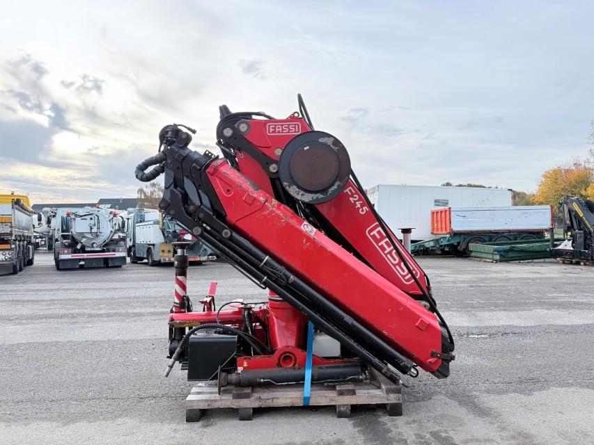 Andere Fassi F245A.2.25 E-Dynamic Radio Remote / Crane