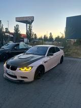 BMW E92 335i M3 Front / Carbon - BMW 3er Reihe aus 2007: Coupe
