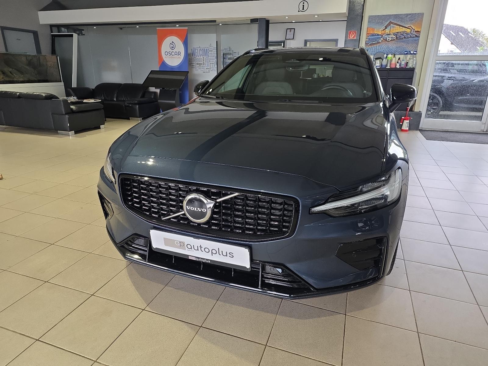 Volvo V60 B4 Plus Dark ACC AHK 19Zoll H/K Sportsitze