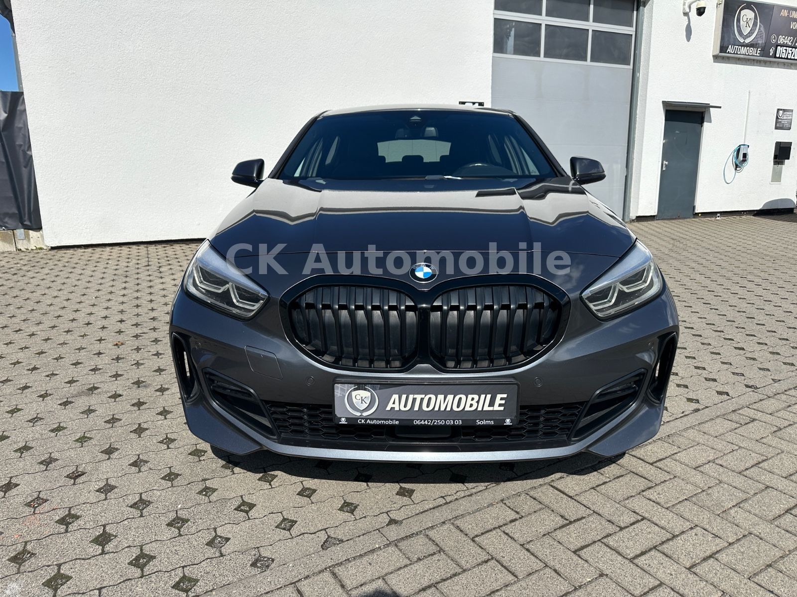 Fahrzeugabbildung BMW 118d M-Sport Shadow-Line/Navi/LED/PDC