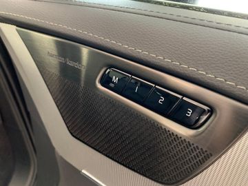 Volvo XC90 - 5