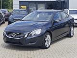 Volvo S60 2.4 D5 Kinetic Lim.|1.Hand|AHK|DSTC|Xenon - gebrauchte Volvo S60 aus dem Jahr 2010