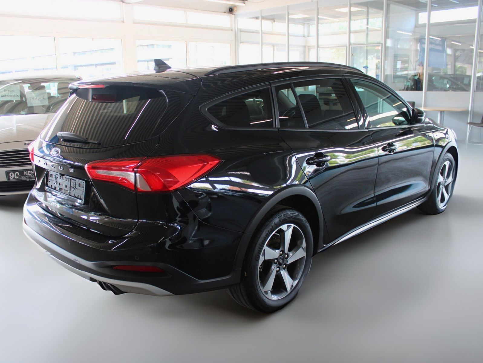 Fahrzeugabbildung Ford Focus Active Turnier LED NAVI WinterPaket uvm.