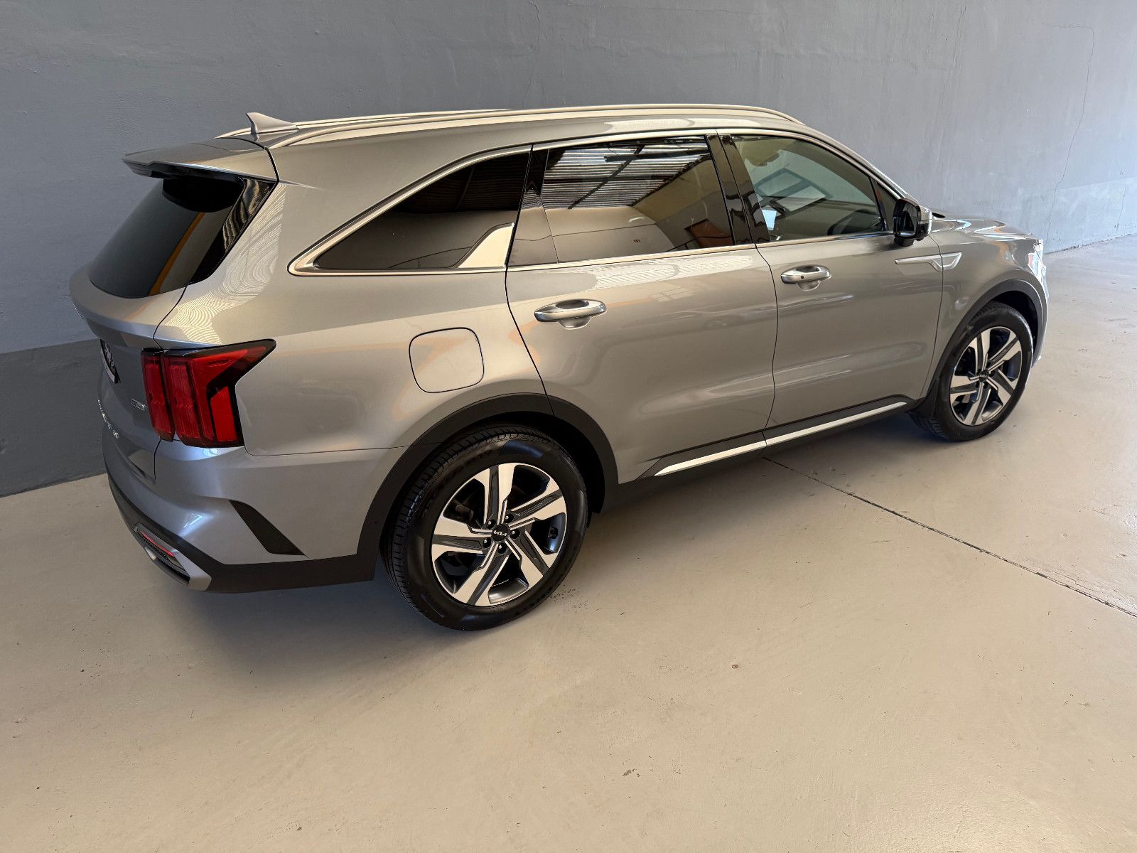Kia 1.6 T-GDI Plug-in Hybrid AWD Platinum Panorama imagem 3