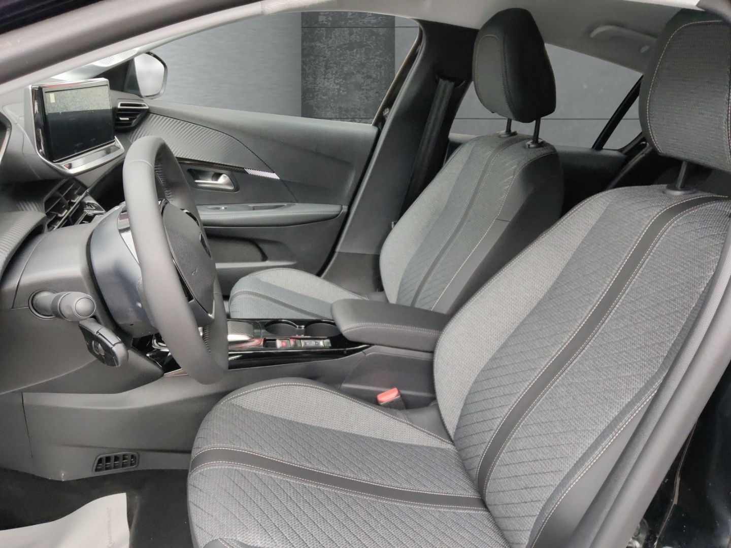 Peugeot 208 - Bild 8