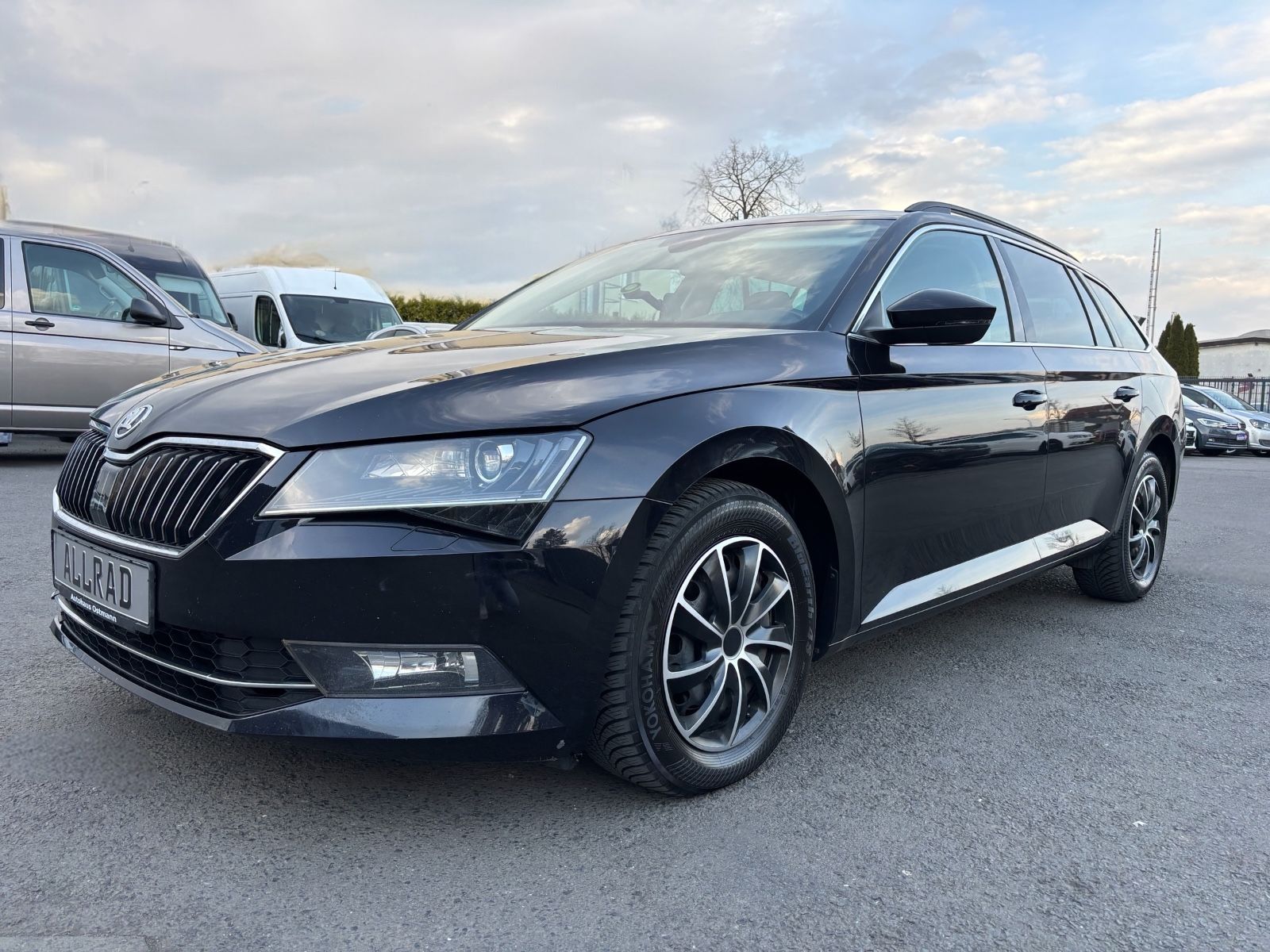 Skoda Skoda Superb Combi Ambit*4x4*LED*Navi*Pano*Standhe