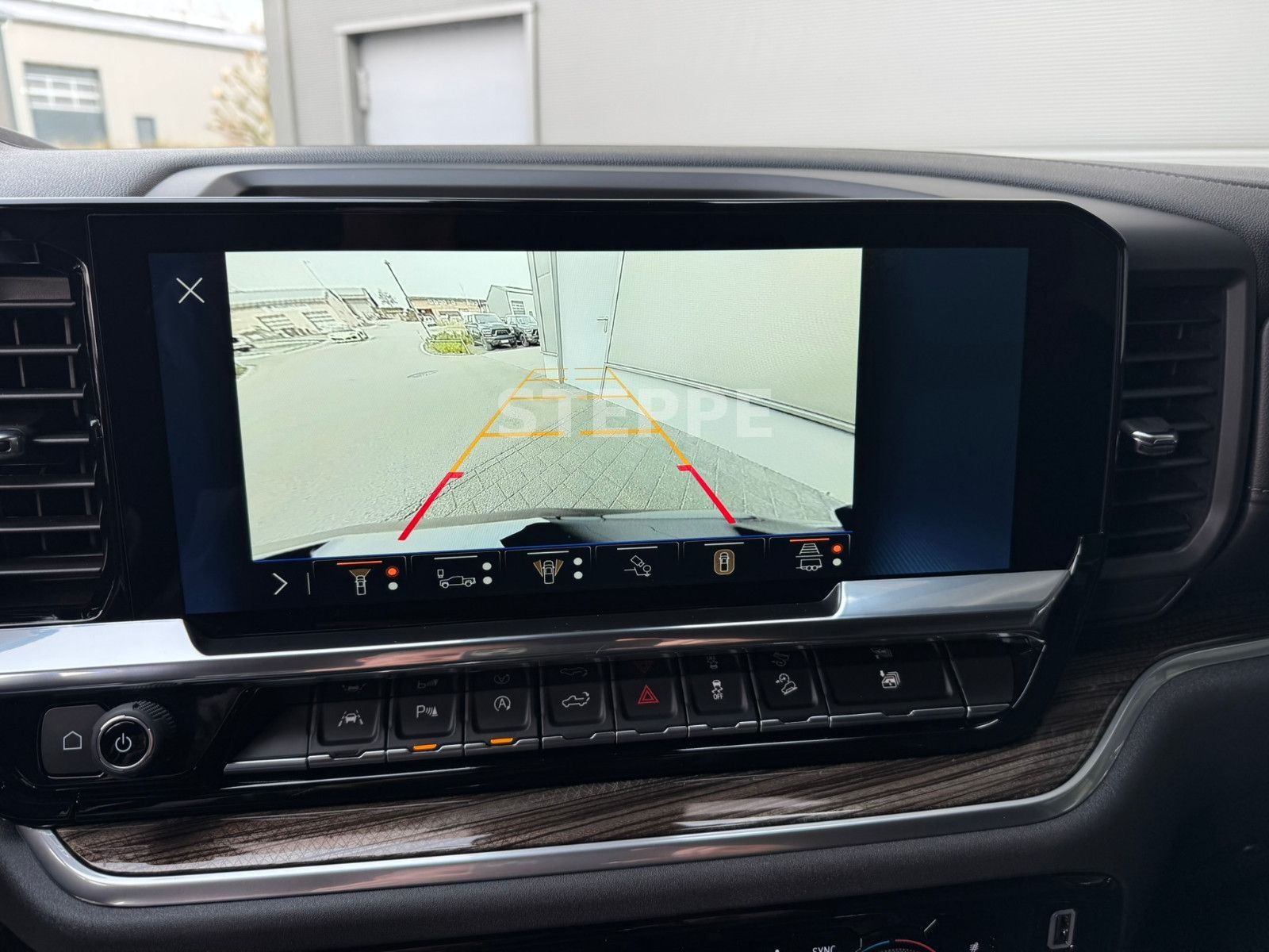 Chevrolet 2025 Silverado LT Trail Boss 6,2V8 Crew Cab. AHK