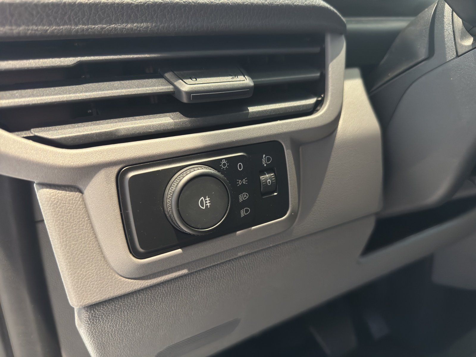 Volkswagen T7 Transporter - Bild 15