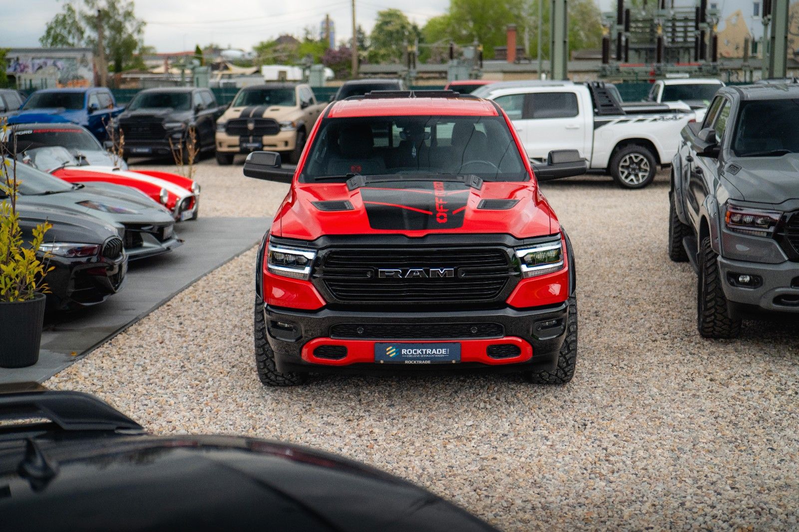 Fahrzeugabbildung Dodge RAM 5.7 V8 HEMI 4x4 RED DEVIL Offroad NightPaket