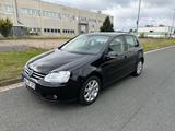 Volkswagen Golf V 1.6 FSI TOUR Klimaaut. Sitzhz Tempomat - Volkswagen Golf: V Fsi