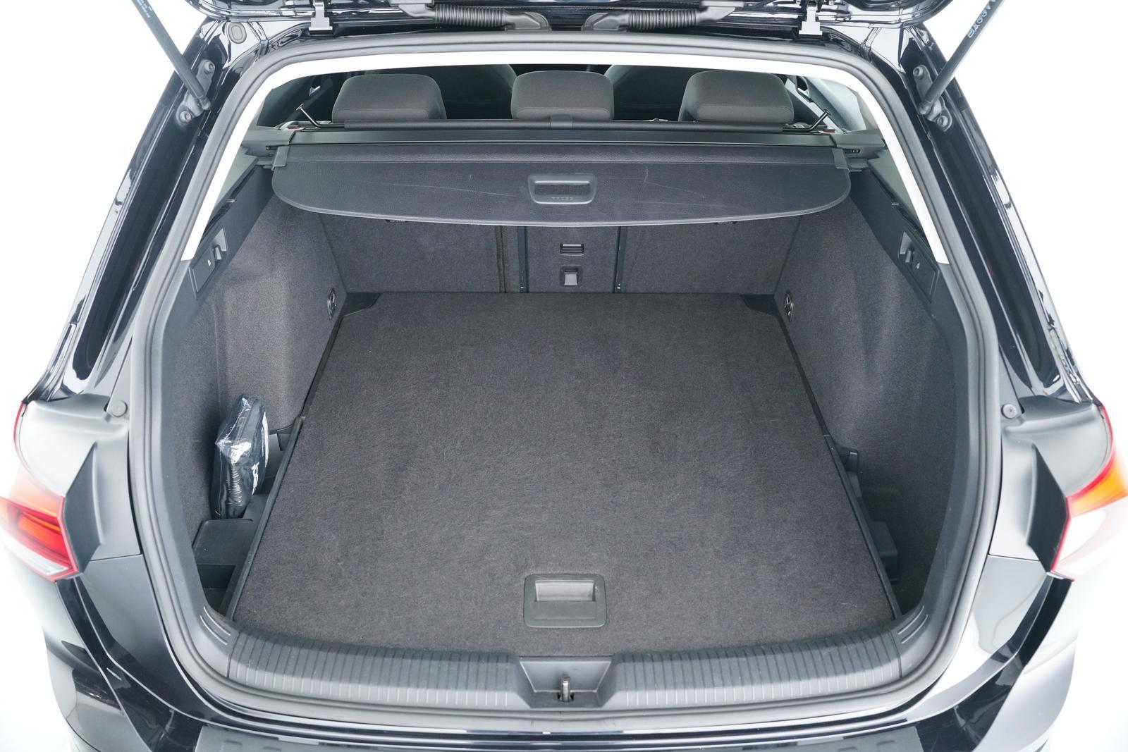Volkswagen GOLF LIFE 1.5eTSI DSG RÜCKFAHRKAMERA+HEAD-UP uvm
